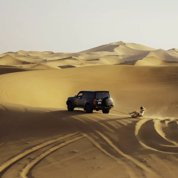 modern_bedouin_desert_tour_safari_sandboarding_02-scaled-jpg